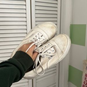 white lace up vans